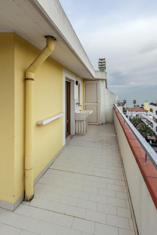Palazzo Giallo 阿尔巴·阿德里亚蒂卡 外观 照片